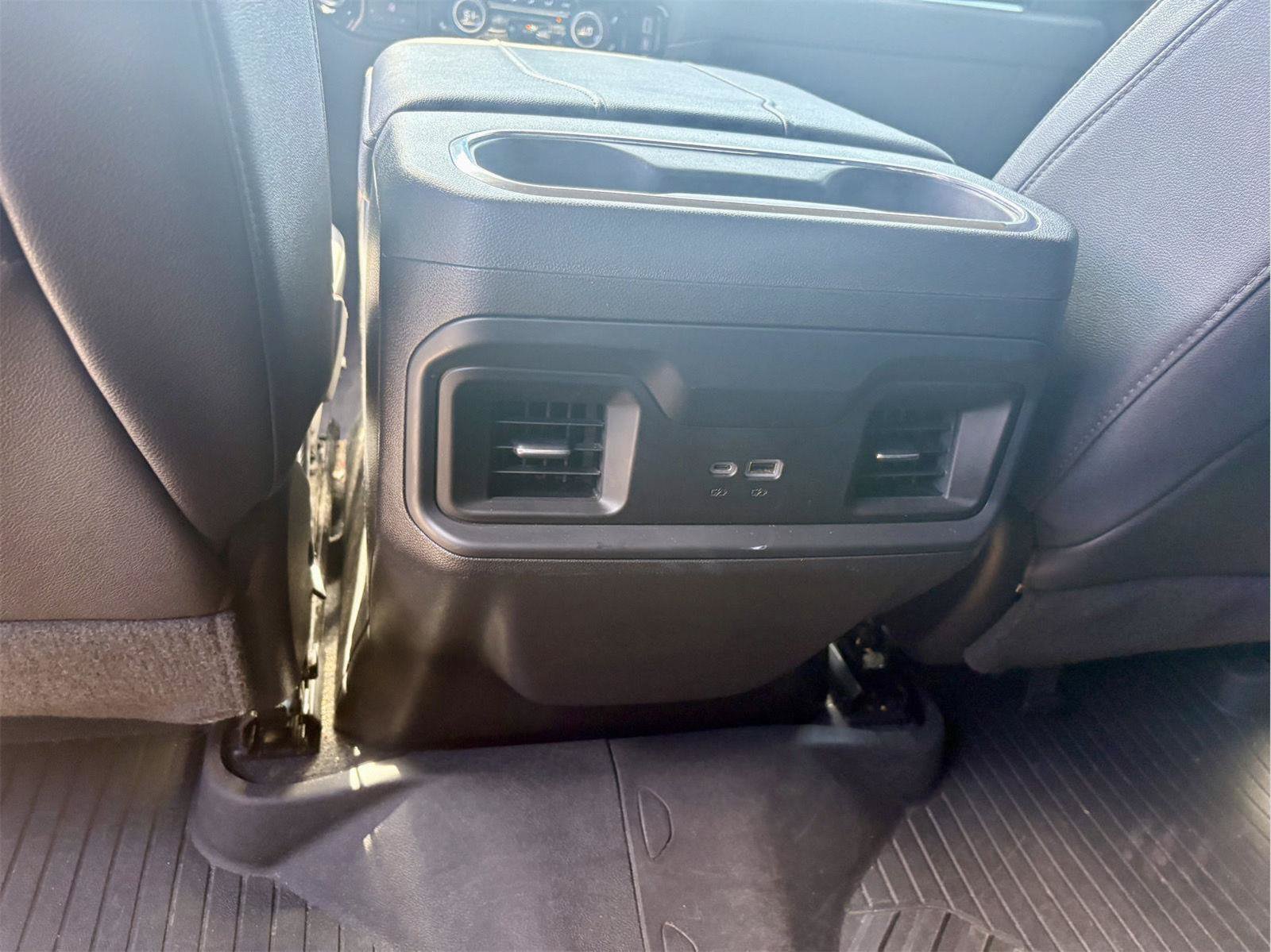 Used 2023 Chevrolet Silverado 1500 LT Trail Boss w/ LT Trail Boss Premium Package AWD/4WD image 17
