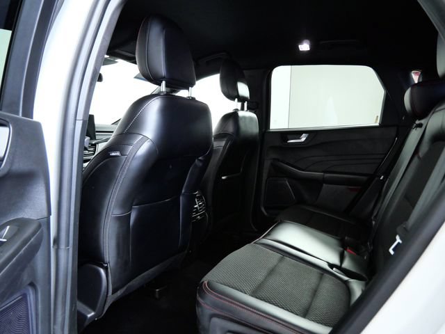 Certified 2024 Ford Escape ST-Line w/ Tech Pack #1 AWD/4WD image 13