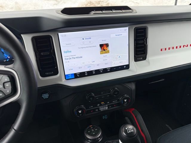 Certified 2025 Ford Bronco Heritage Edition image 24