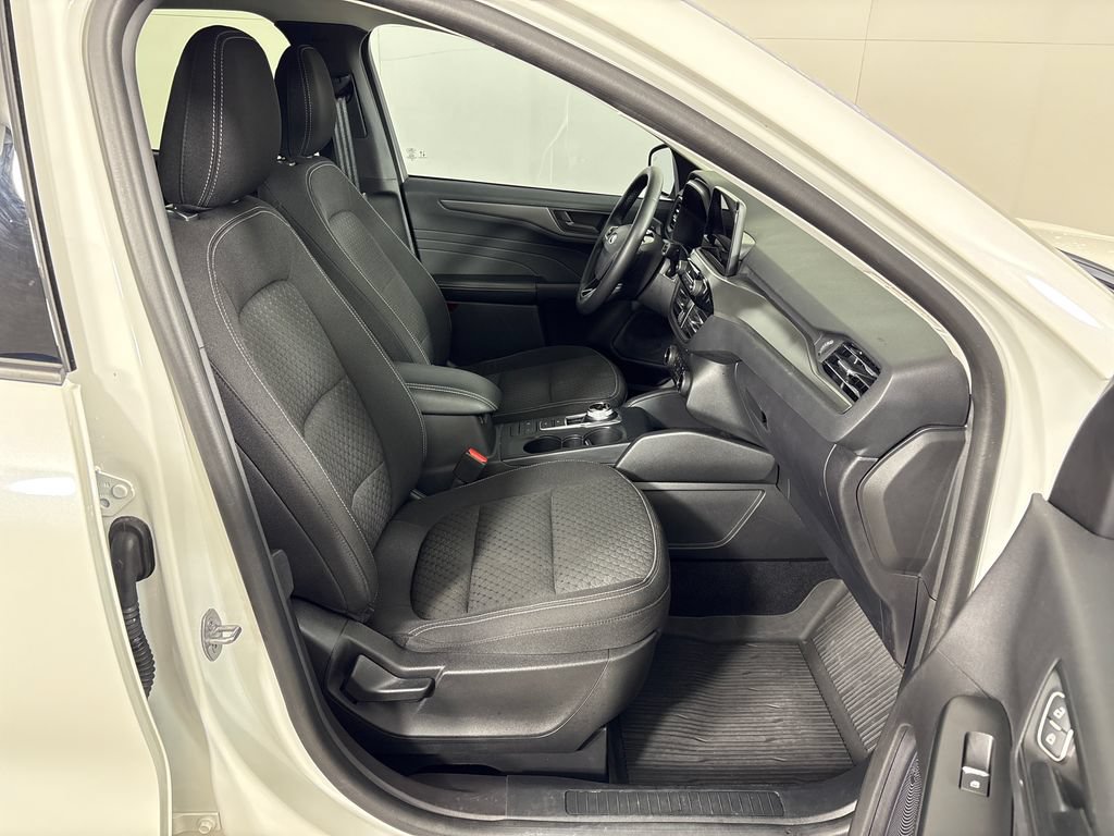 Certified 2023 Ford Escape Active AWD/4WD image 7