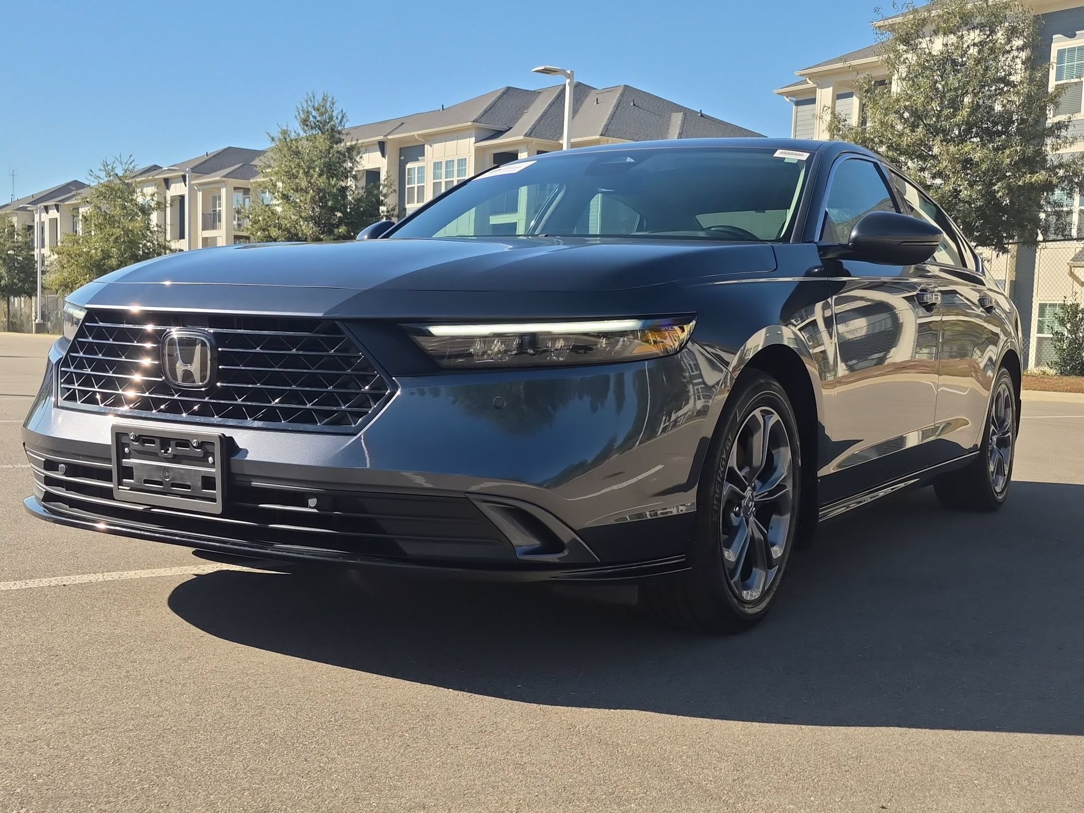 Used 2025 Honda Accord EX-L image 8