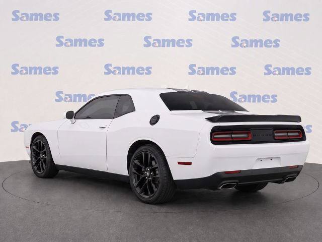 Used 2022 Dodge Challenger SXT w/ Plus Package RWD image 4