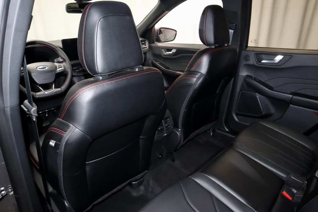 Certified 2025 Ford Escape ST-Line Elite w/ Premium Technology Package AWD/4WD image 22