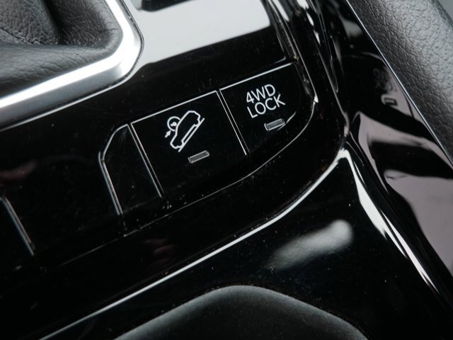 Used 2025 Jeep Compass Trailhawk AWD/4WD image 26