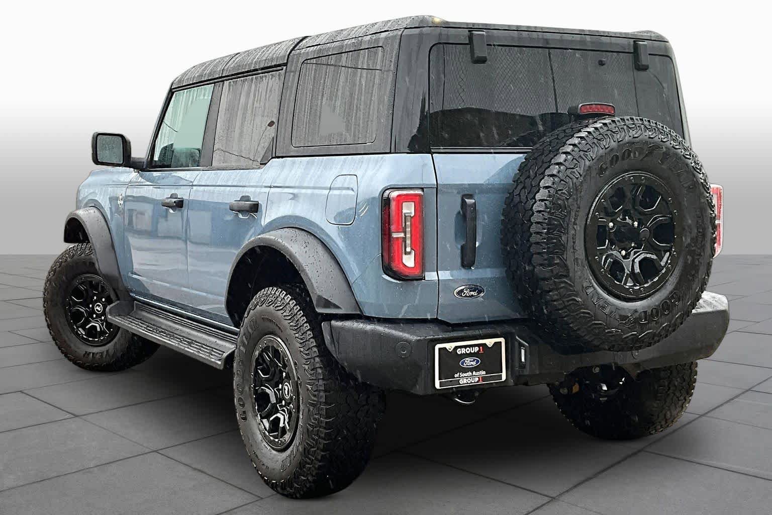 Certified 2025 Ford Bronco Outer Banks w/ Sasquatch Package AWD/4WD image 12