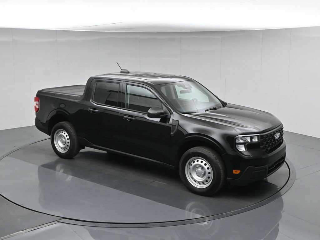 Certified 2025 Ford Maverick XL FWD image 39