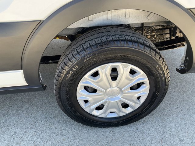 Certified 2025 Ford Transit 350 XLT RWD image 9