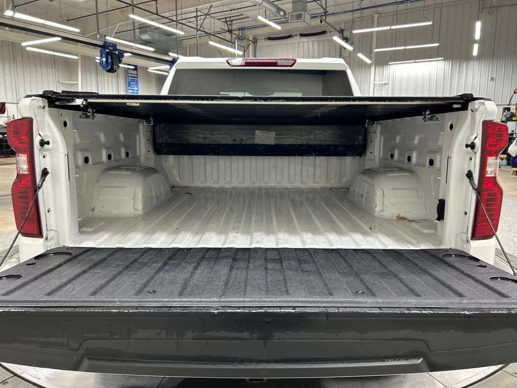 Used 2024 Chevrolet Silverado 1500 Custom AWD/4WD image 27
