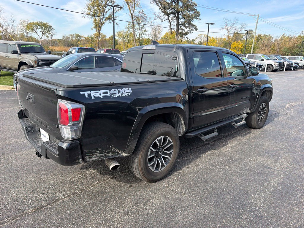 Used 2022 Toyota Tacoma TRD Sport AWD/4WD image 10