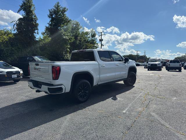 Used 2023 GMC Sierra 1500 AT4 w/ AT4 Premium Package AWD/4WD image 4