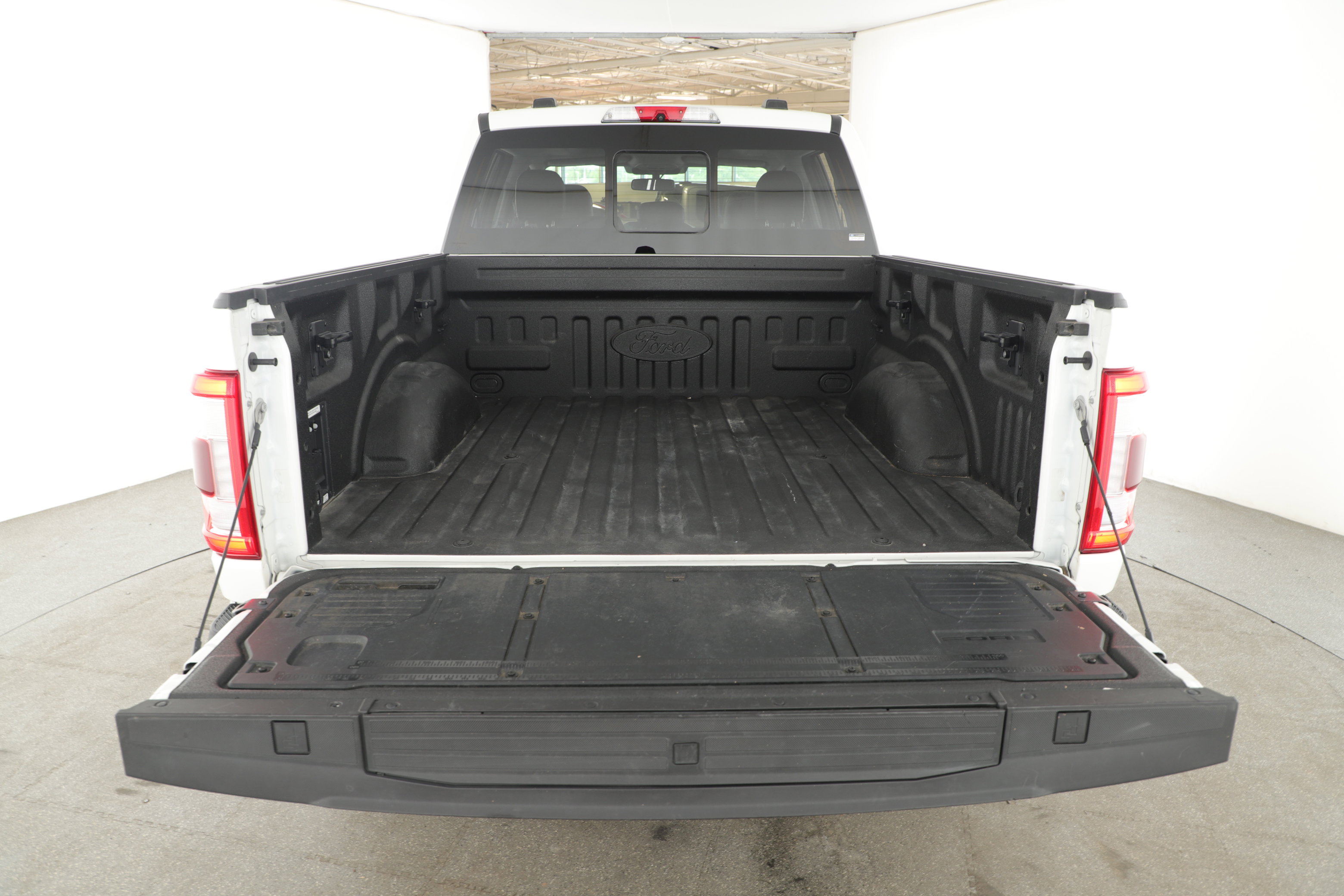 Certified 2021 Ford F150 Lariat w/ Equipment Group 502A High image 5