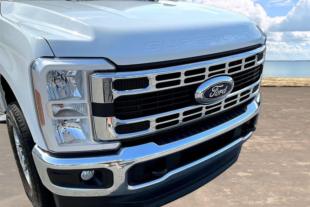 Certified 2025 Ford F250 XLT AWD/4WD image 35