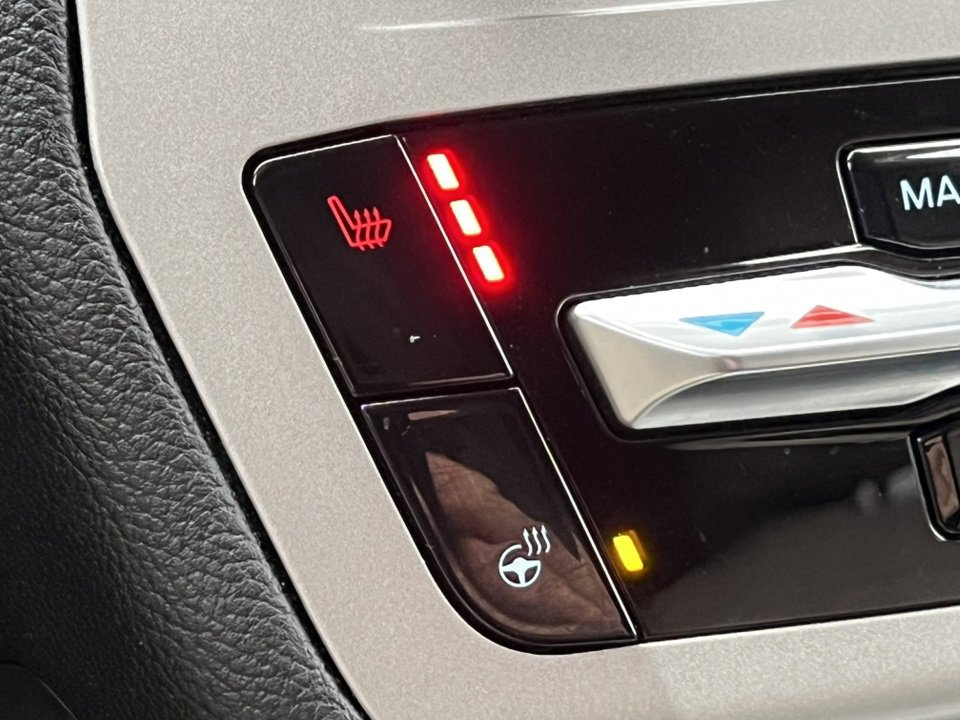 Certified 2023 Ford Explorer XLT w/ Equipment Group 202A image 27