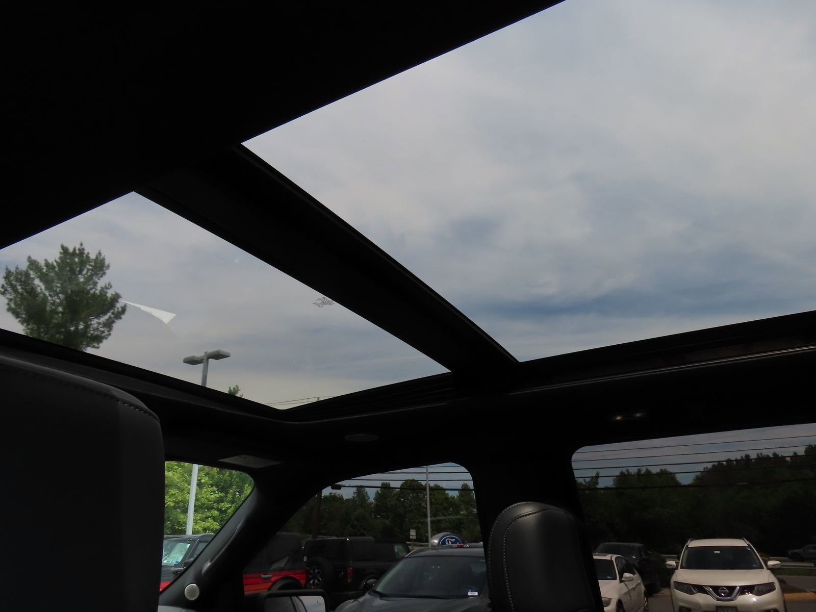 Certified 2023 Ford F150 Raptor AWD/4WD image 42