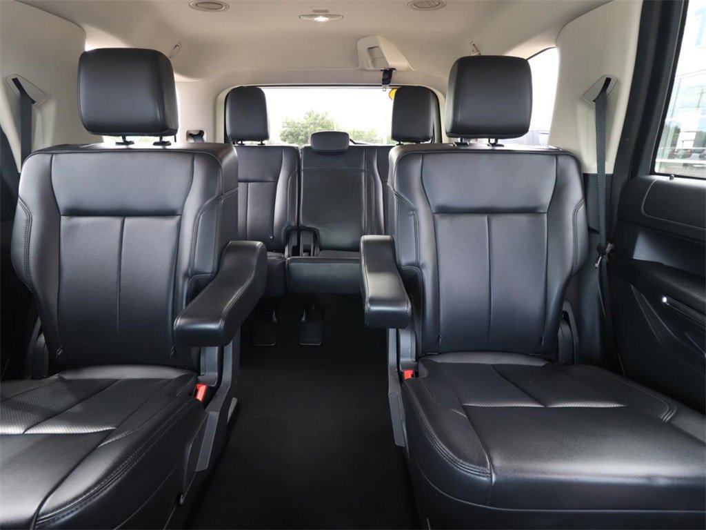 Certified 2024 Ford Expedition XLT image 12