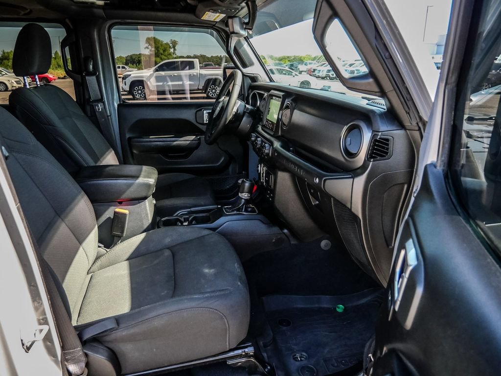 Used 2023 Jeep Wrangler Unlimited Sport AWD/4WD image 17