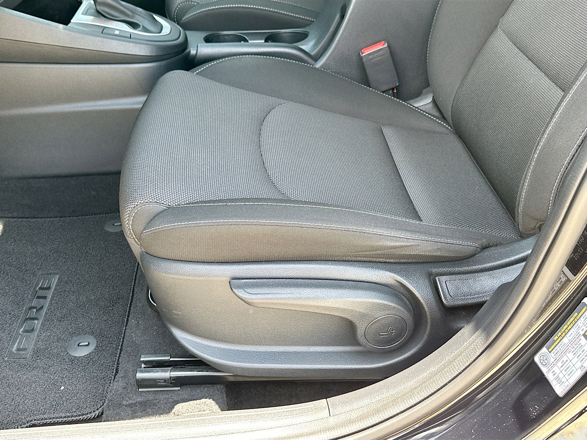 Used 2024 Kia Forte LX FWD image 18