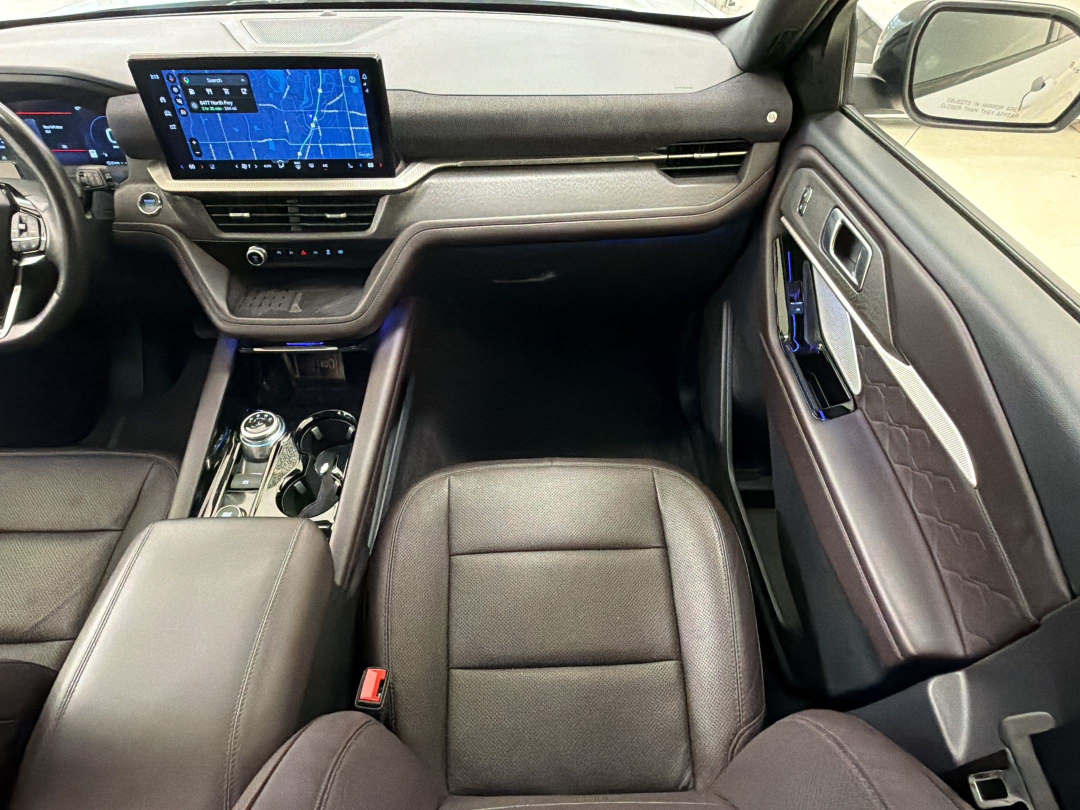 Certified 2025 Ford Explorer Platinum w/ LUX Leather Package AWD/4WD image 31