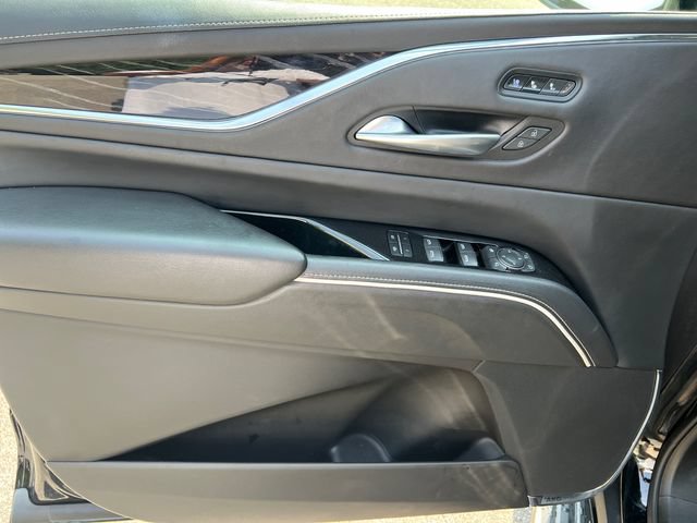 Used 2023 Cadillac Escalade ESV Sport AWD/4WD image 13