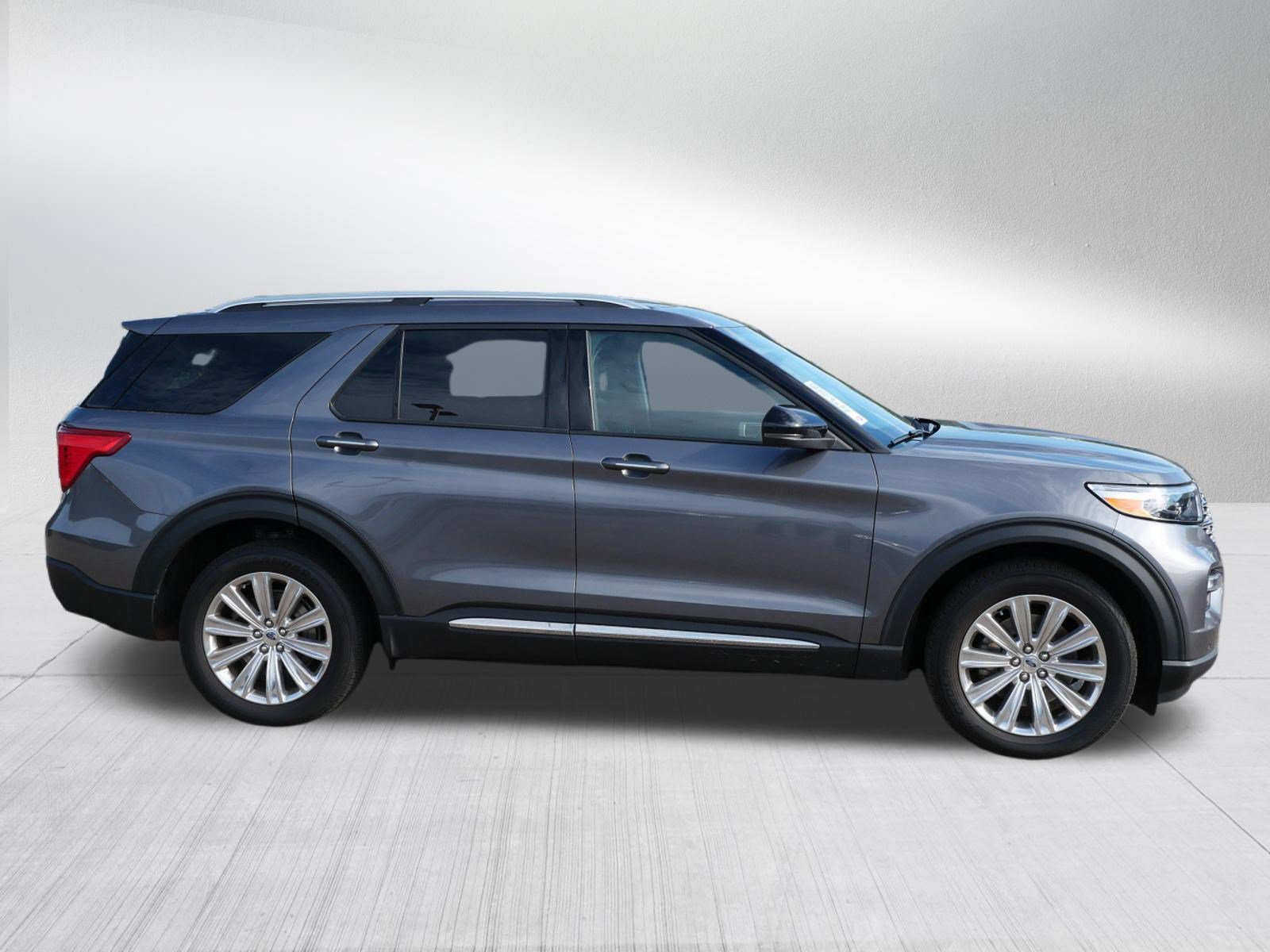 Certified 2021 Ford Explorer Limited w/ Hybrid Equipment Group 310A AWD/4WD image 8