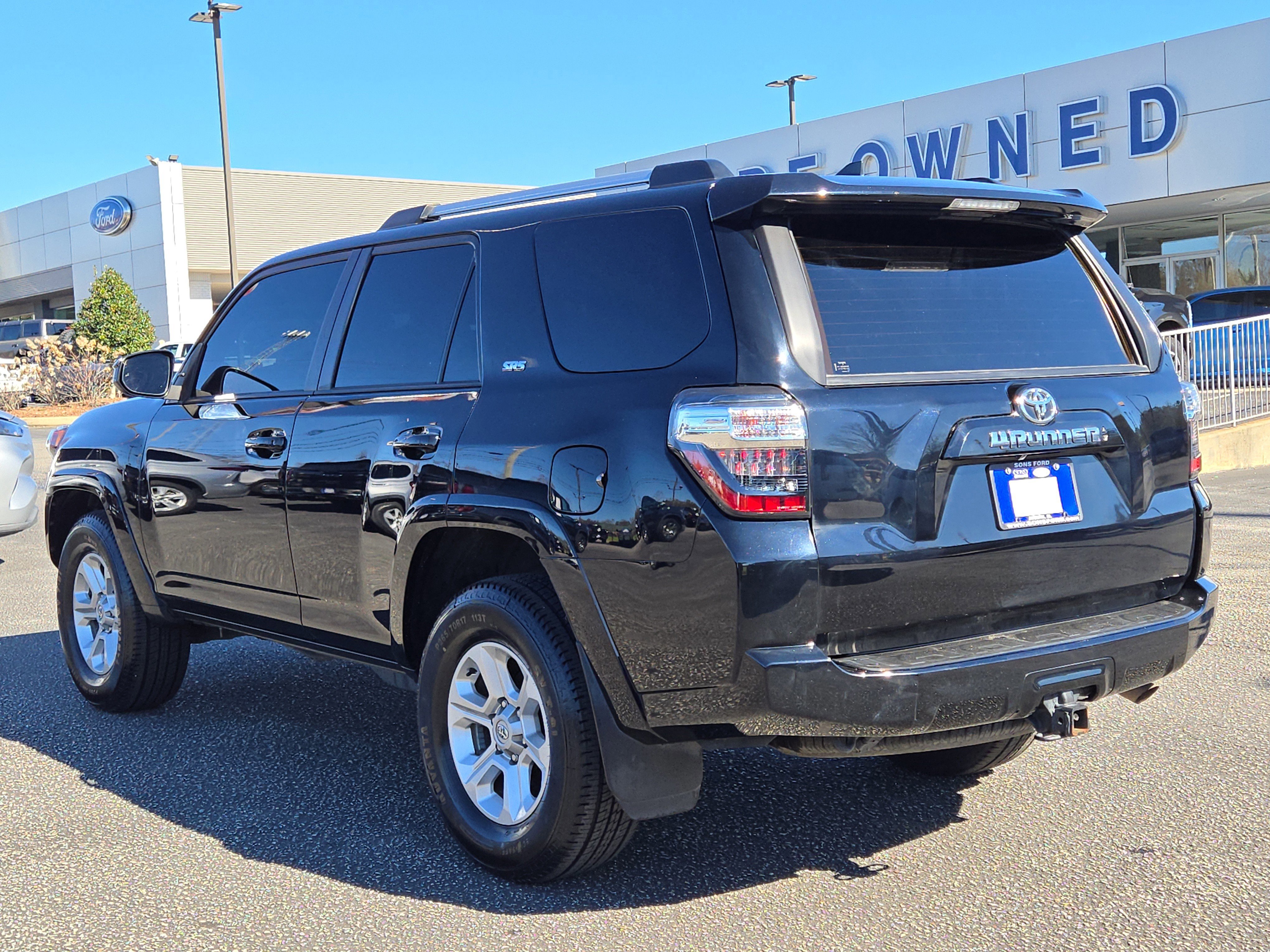 Used 2023 Toyota 4Runner SR5 image 6