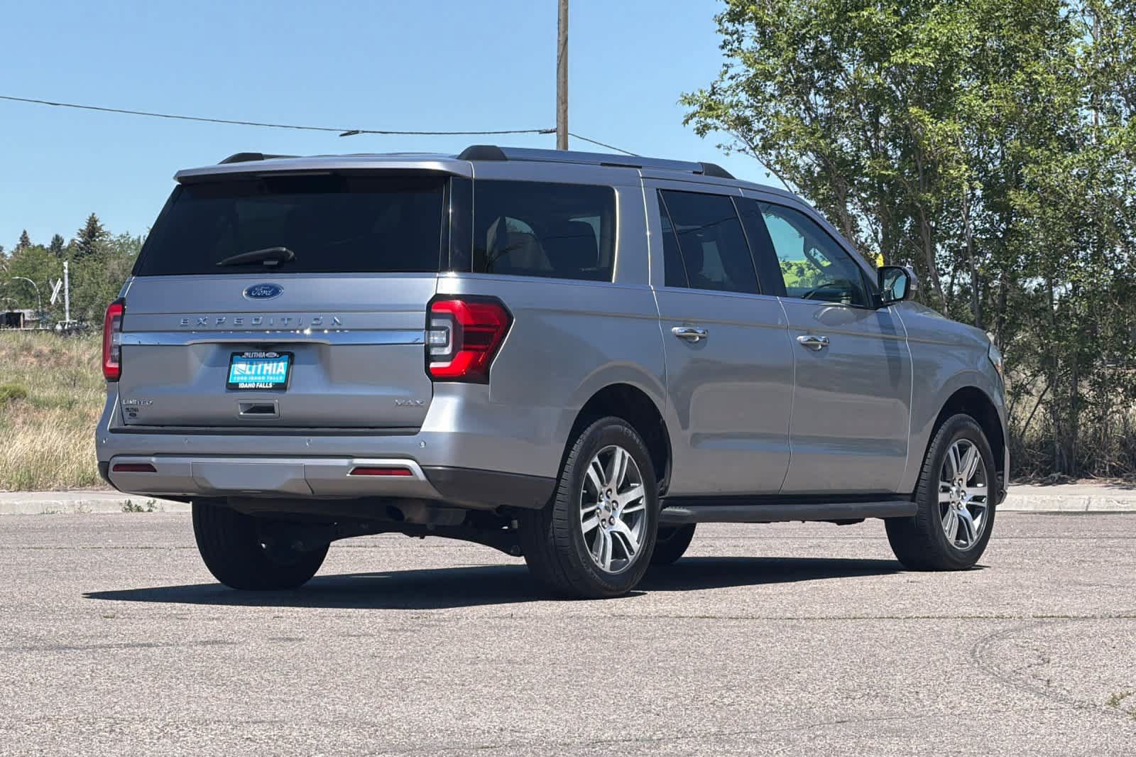 Certified 2024 Ford Expedition Max Limited AWD/4WD image 2