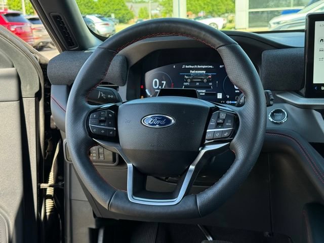 Certified 2025 Ford Explorer ST-Line w/ ST-Line Street Pack AWD/4WD image 8