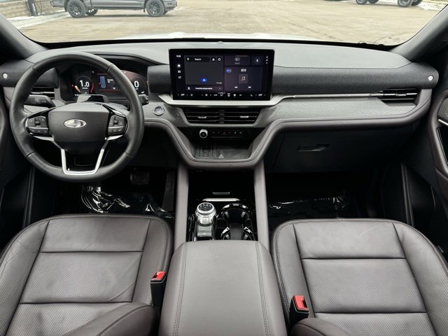 Certified 2025 Ford Explorer Platinum w/ Ultimate Package image 7