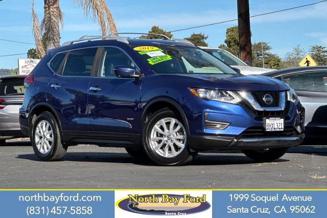 Used 2019 Nissan Rogue SV w/ Premium Package image 1