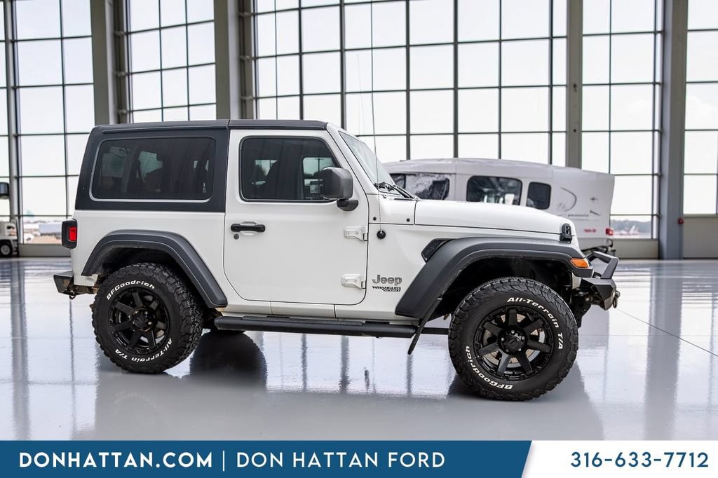 Used 2020 Jeep Wrangler Sport AWD/4WD image 32