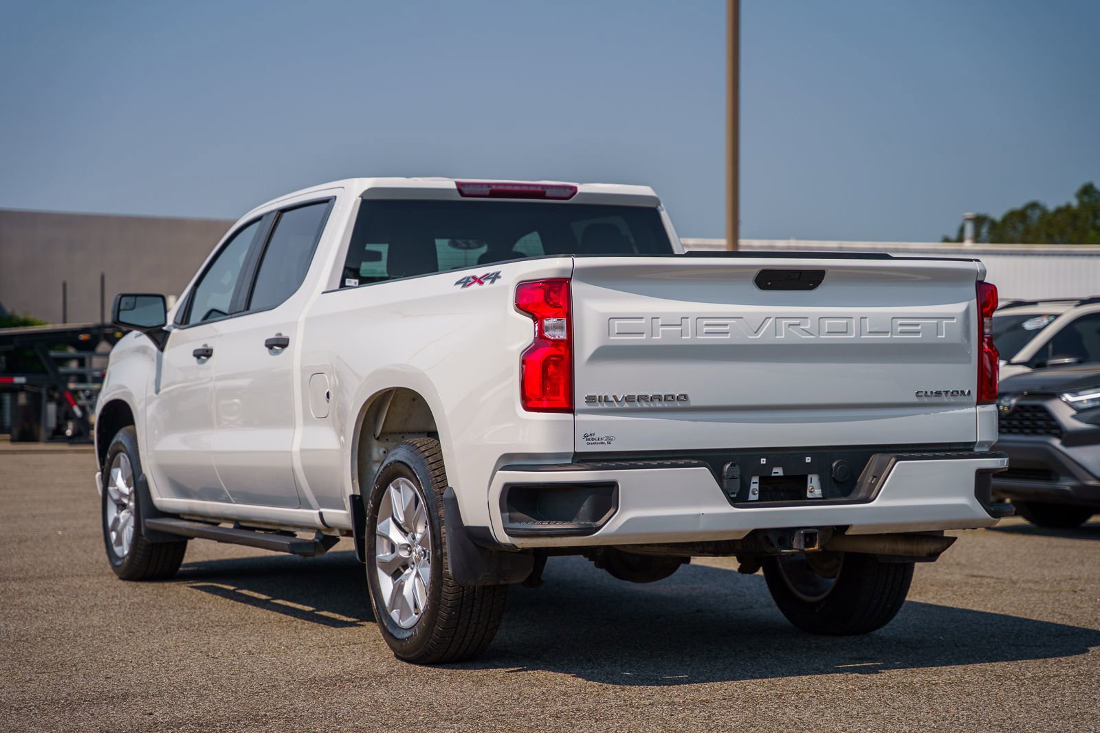 Used 2022 Chevrolet Silverado 1500 Custom AWD/4WD image 5