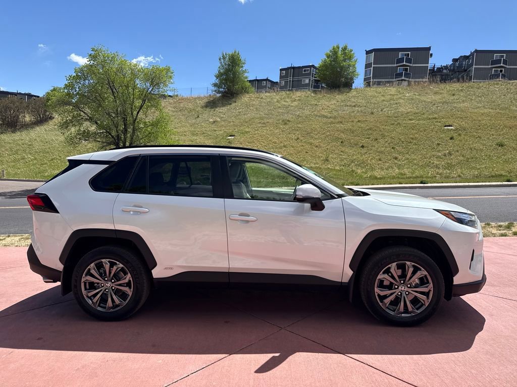 Used 2025 Toyota RAV4 XLE Premium w/ Weather Package AWD/4WD image 8
