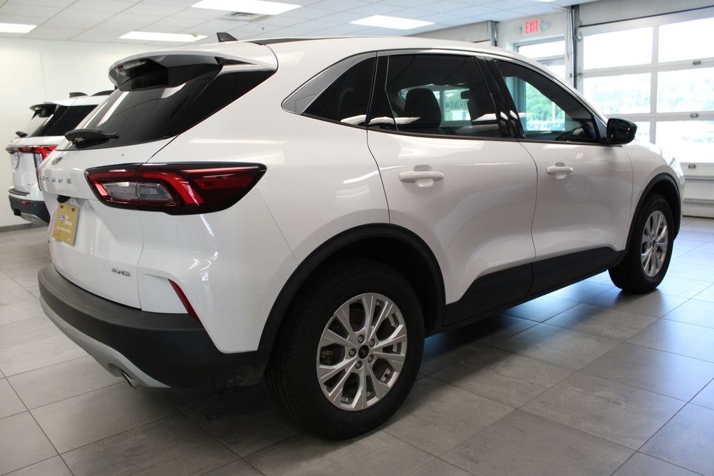 Certified 2024 Ford Escape Active AWD/4WD image 4