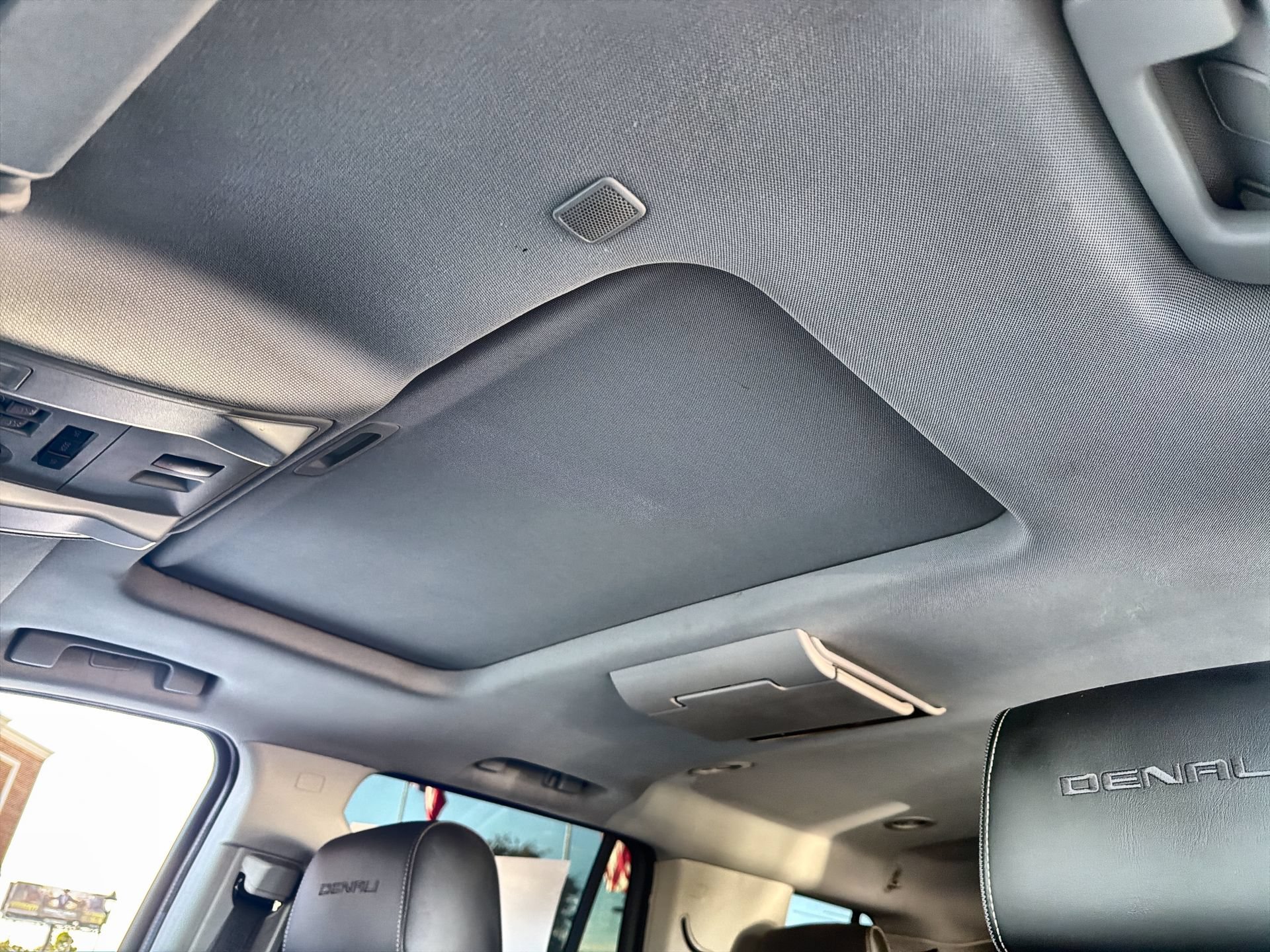Used 2019 GMC Yukon Denali w/ Open Road Package AWD/4WD image 22
