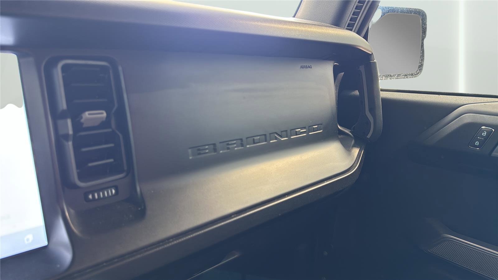 Certified 2021 Ford Bronco First Edition AWD/4WD image 17