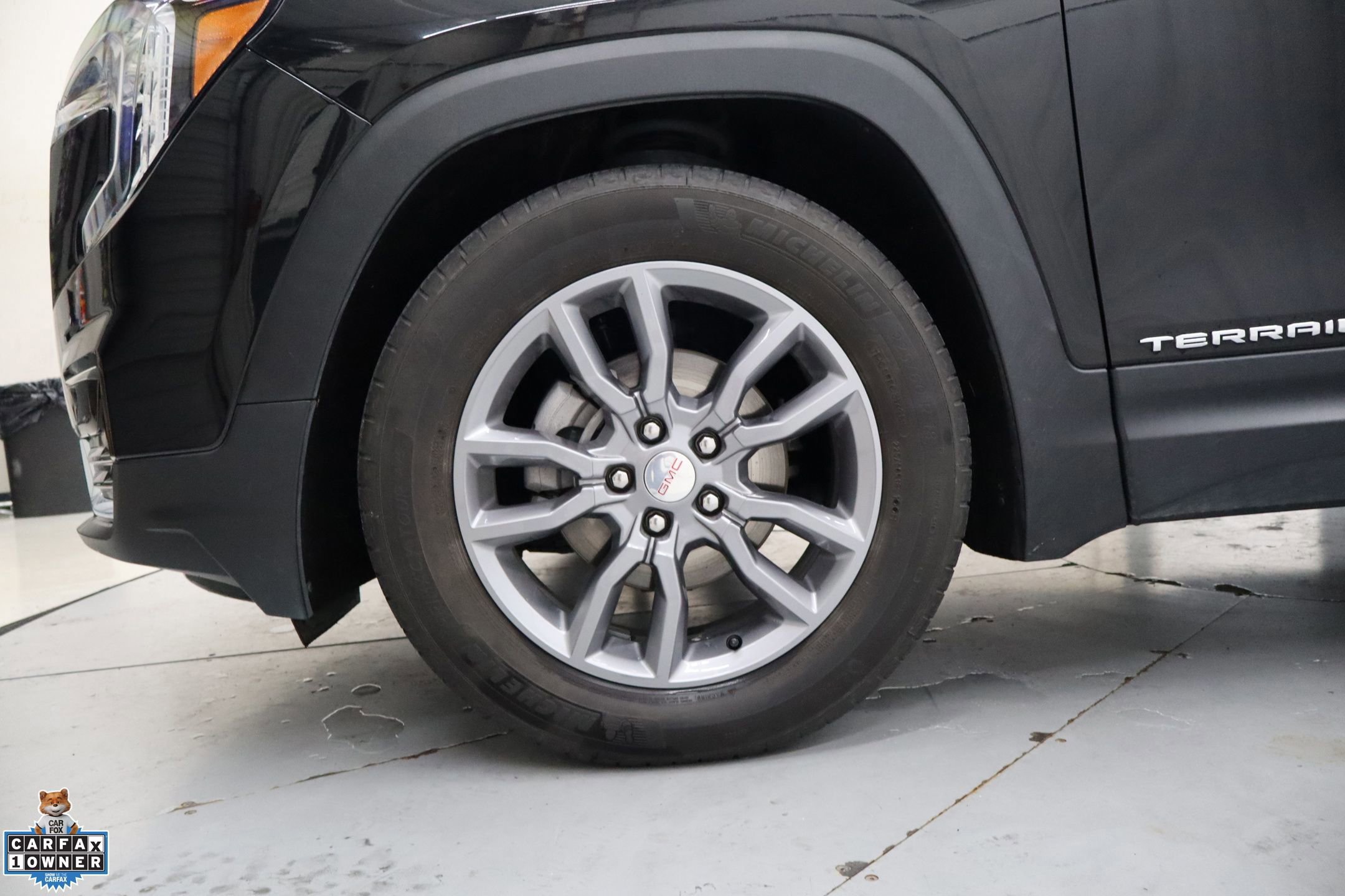 Used 2024 GMC Terrain SLT image 19