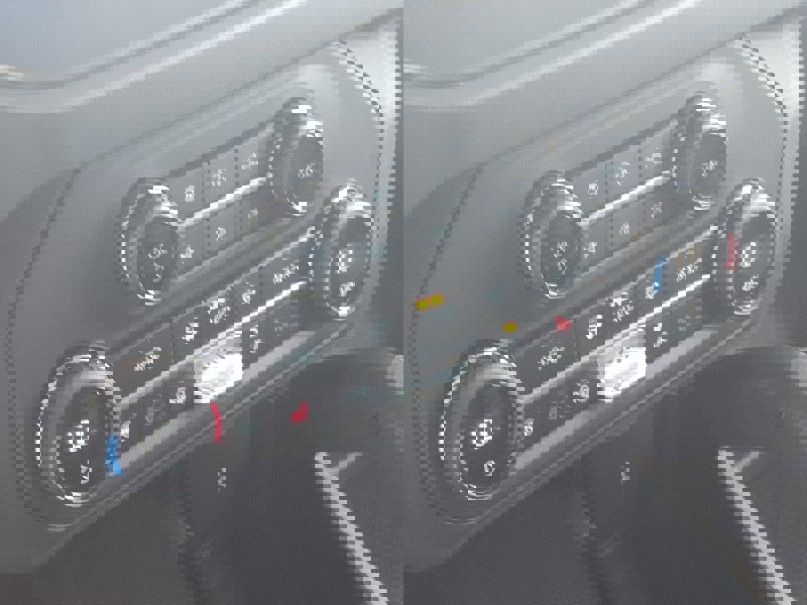 Certified 2025 Ford Bronco Badlands image 27