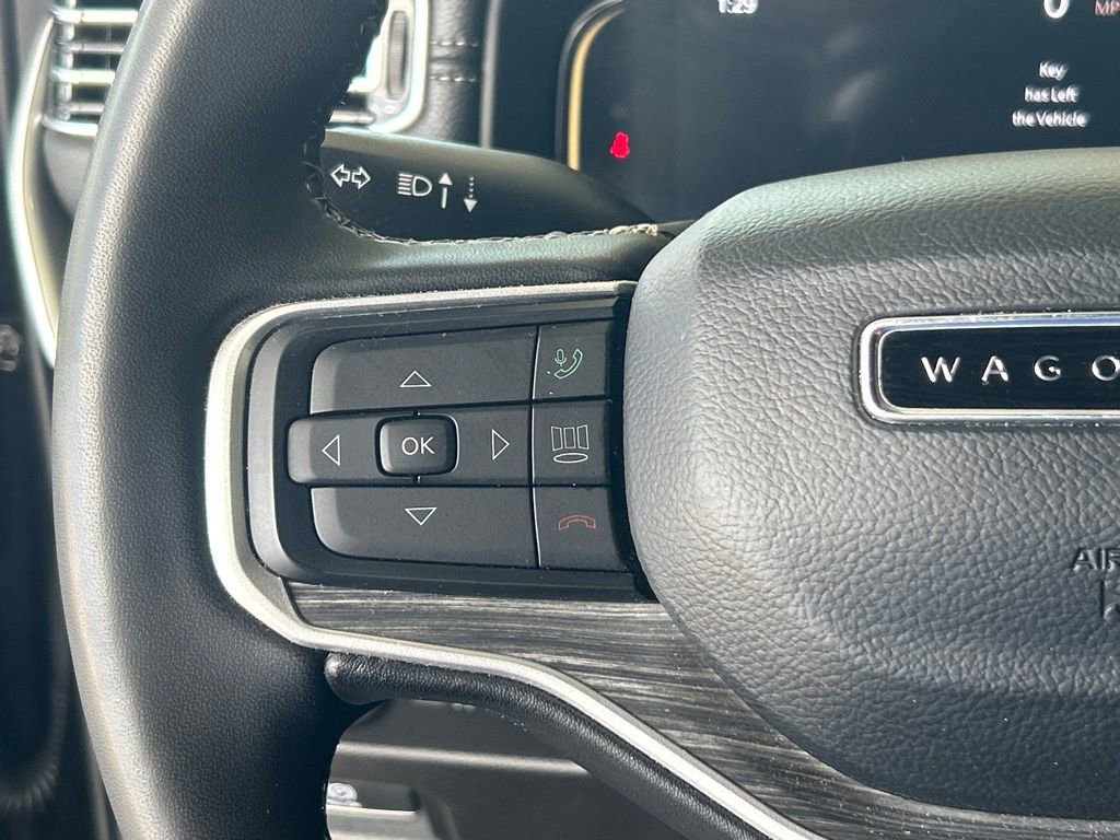 Used 2024 Jeep Wagoneer L Series II w/ Flexible Seating Group image 37