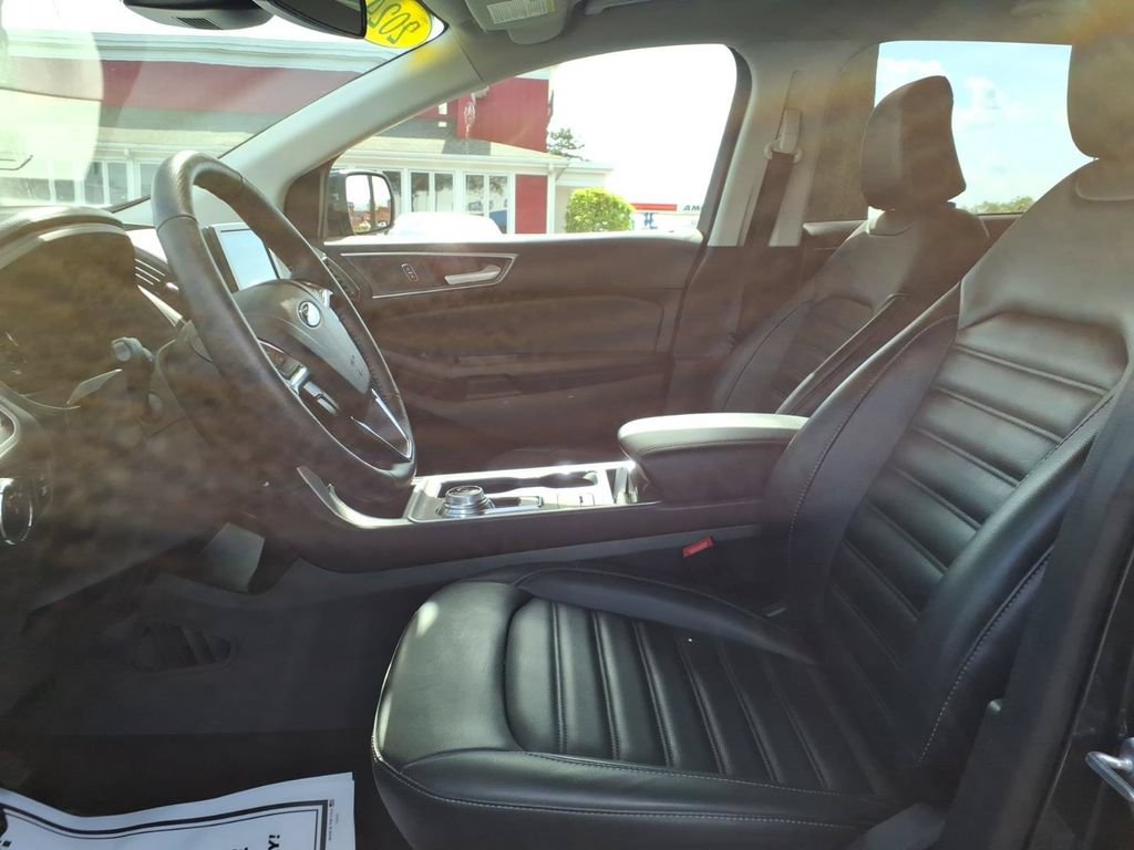 Certified 2024 Ford Edge SEL w/ Convenience Package AWD/4WD image 13