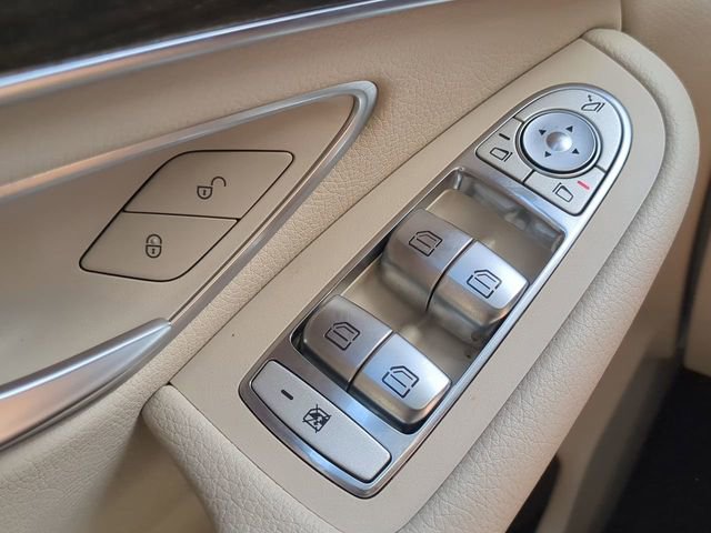 Used 2022 Mercedes-Benz GLC 300 image 25