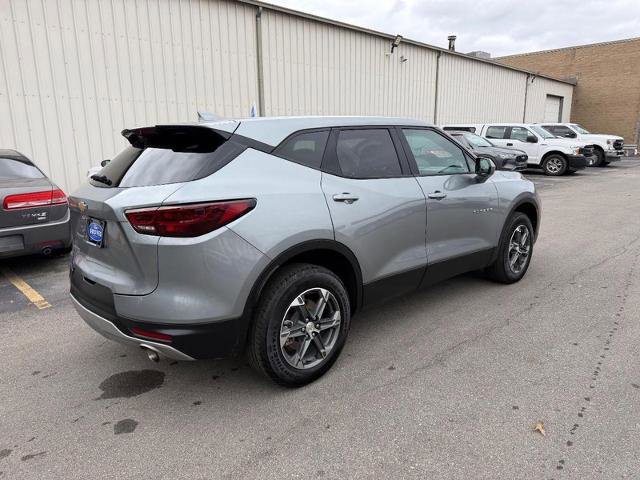Used 2025 Chevrolet Blazer LT image 4