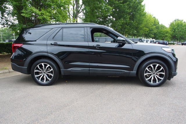 Certified 2020 Ford Explorer ST w/ Premium Technology Package AWD/4WD image 8