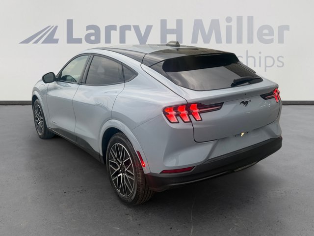 Certified 2025 Ford Mustang Mach-E Premium AWD/4WD image 3