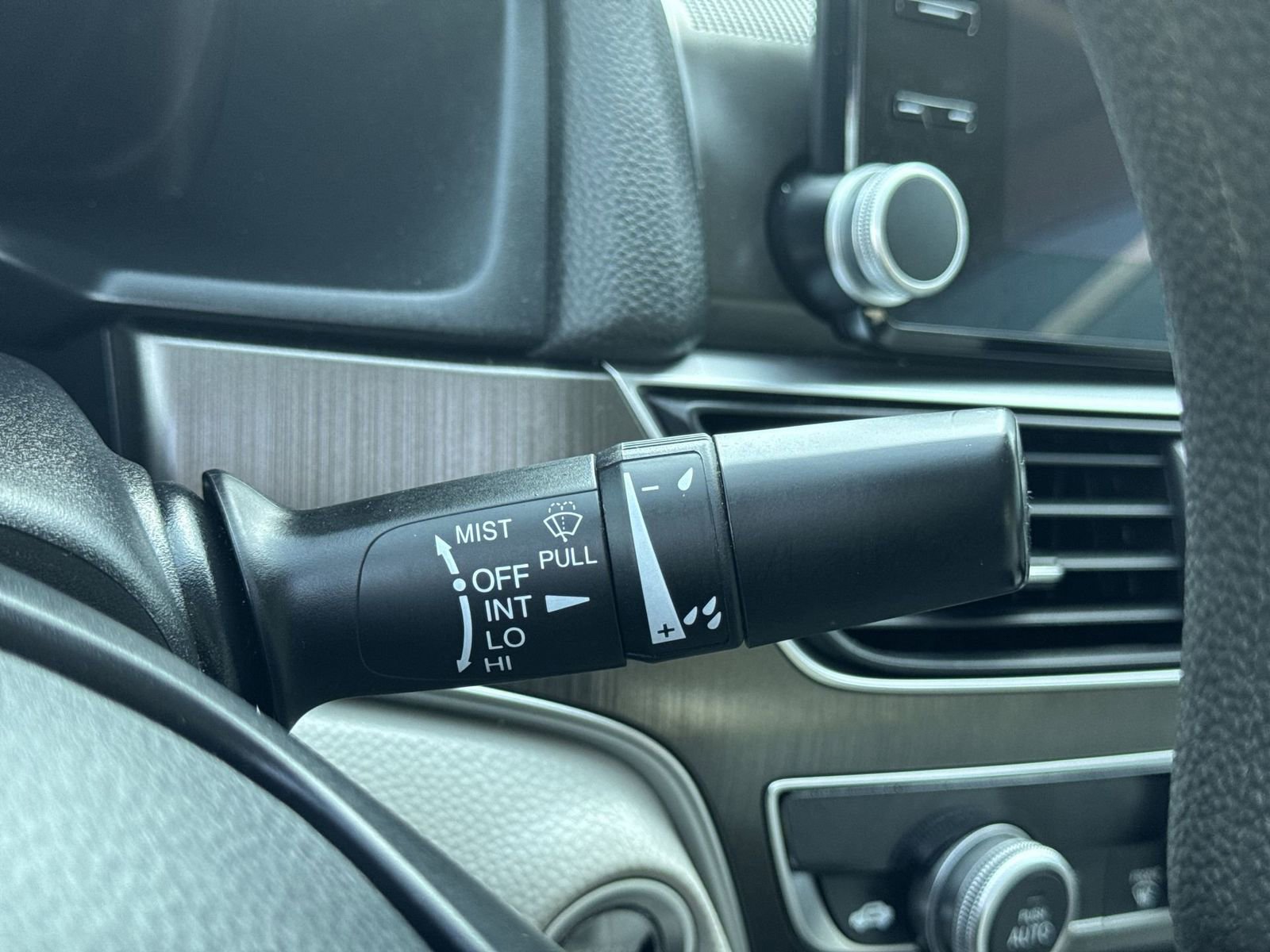 Used 2022 Honda Accord LX image 22