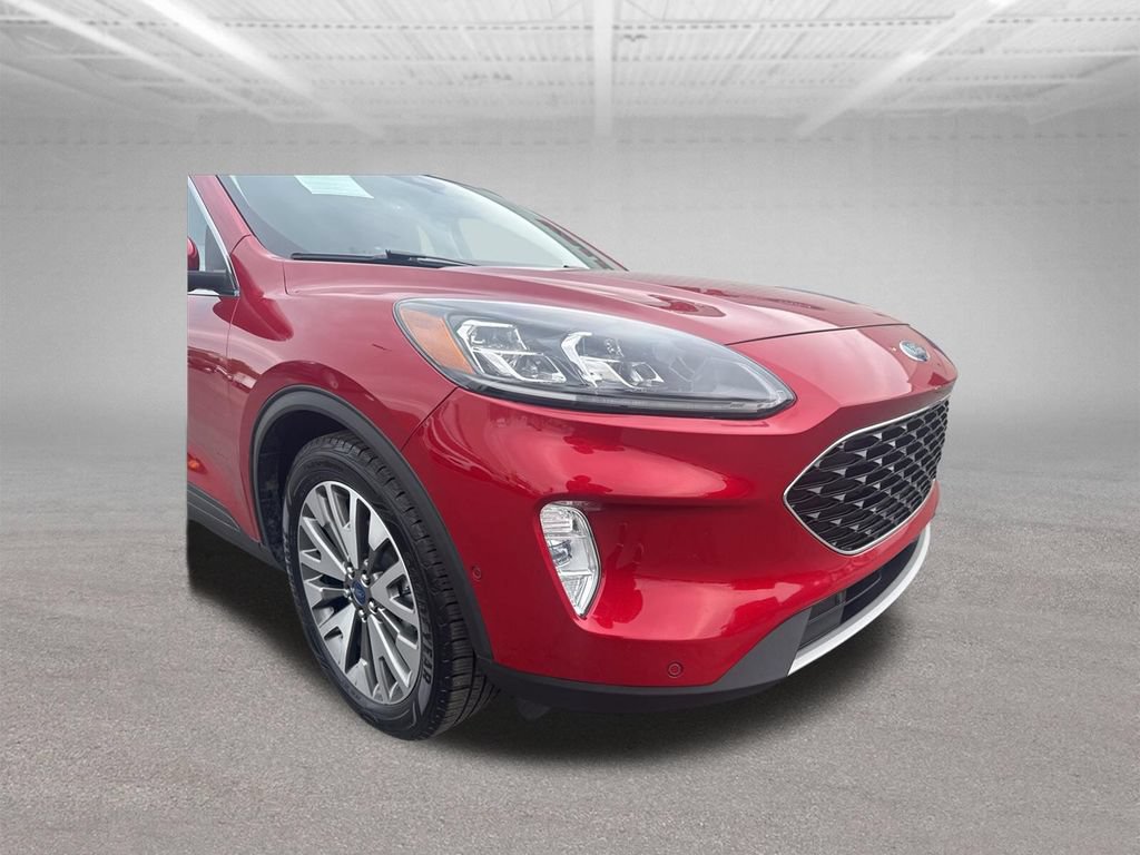 Certified 2020 Ford Escape Titanium w/ Titanium Premium Package 2.0 FWD image 18