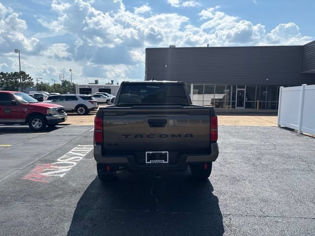 Used 2026 Toyota Tacoma TRD Off-Road AWD/4WD image 6