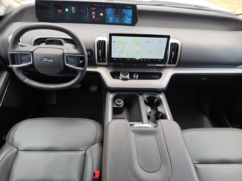 Certified 2025 Ford Expedition Max Active RWD image 5