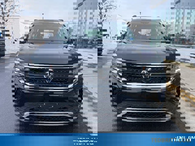 Used 2023 Volkswagen Taos S image 8