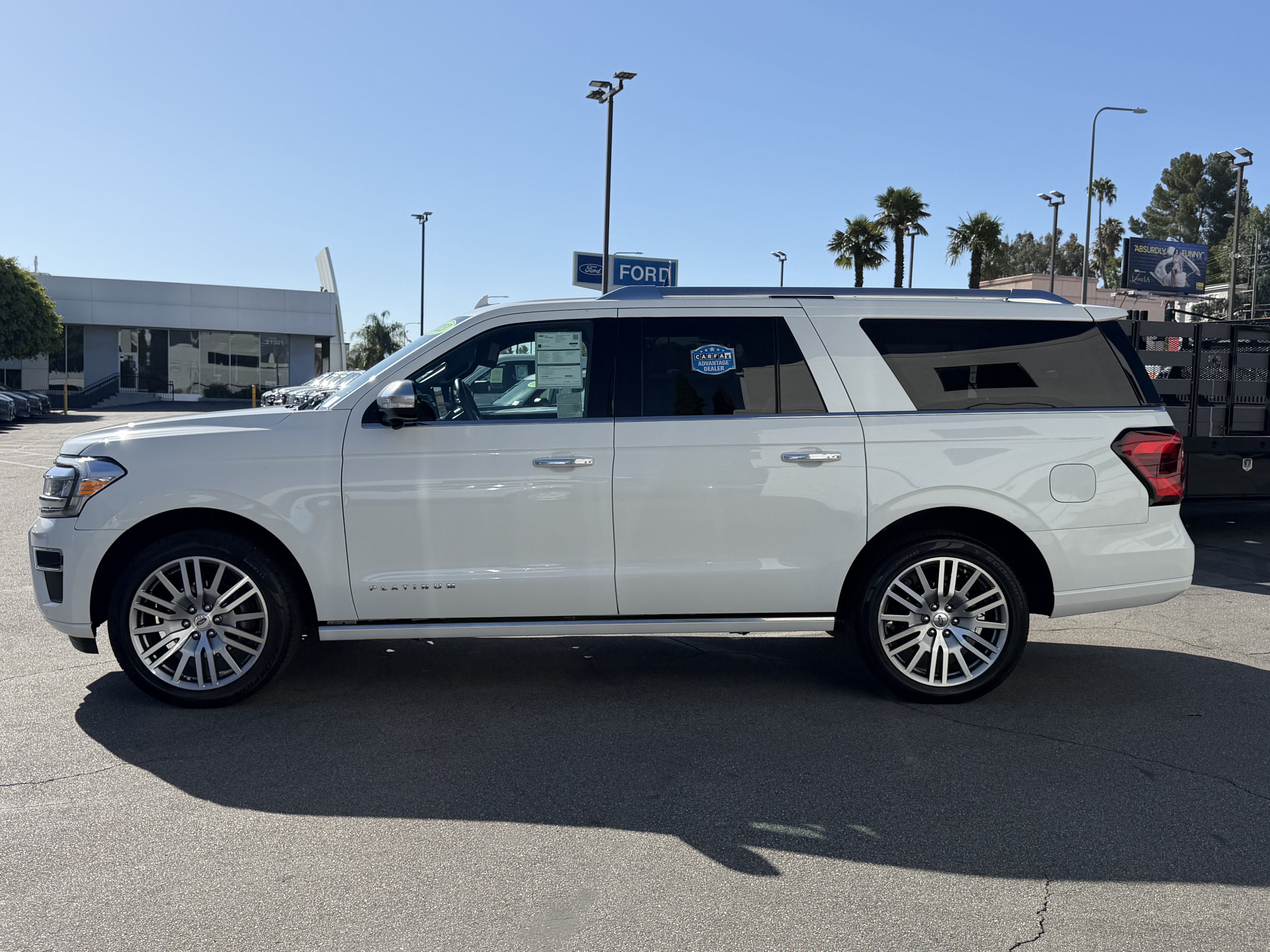 Certified 2023 Ford Expedition Max Platinum AWD/4WD image 4