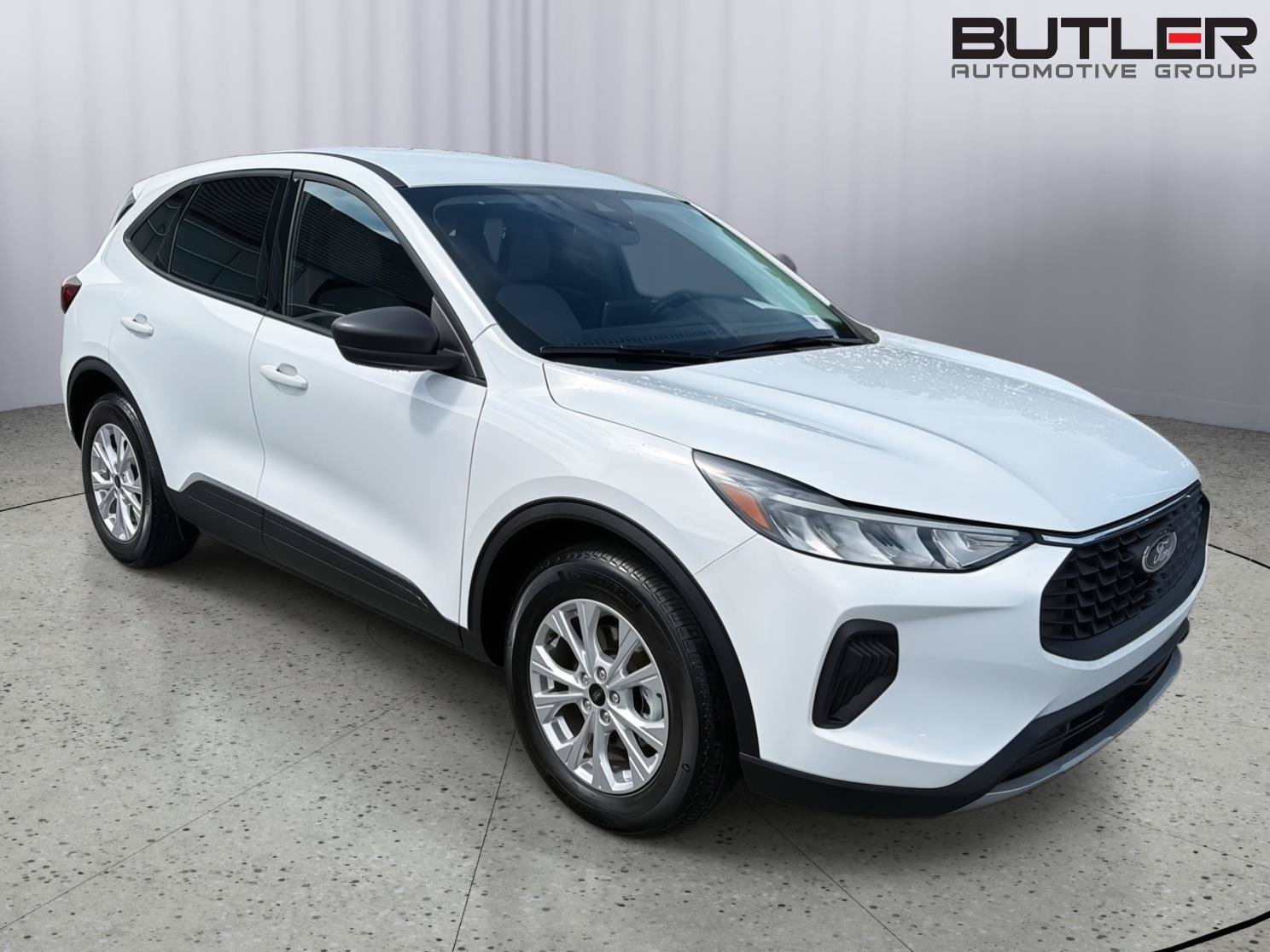 Certified 2025 Ford Escape Active w/ Cold Weather Package FWD image 8